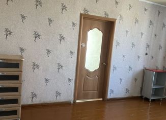 Продаю двухкомнатную квартиру, 43 м2, Карабаш, улица Гагарина, 11