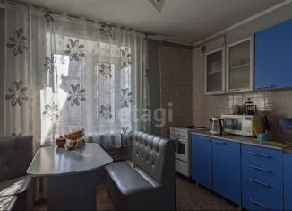 Продается трехкомнатная квартира, 60.6 м2, Республика Алтай, улица Ушакова, 7