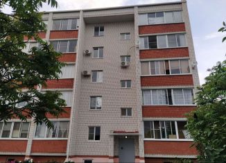 Продается 2-комнатная квартира, 79.6 м2, Знаменск, улица Ленина, 3
