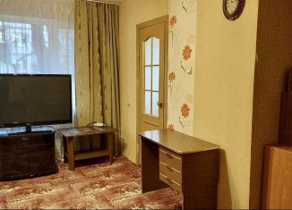 Сдаю в аренду 2-ком. квартиру, 50 м2, Псков, Рижский проспект, 56А