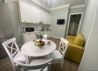 Продаю 1-ком. квартиру, 42 м2, Махачкала, улица Титова, 144к3, ЖК Родные Просторы