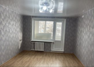 Продается 3-комнатная квартира, 59 м2, Соликамск, Молодёжная улица, 37