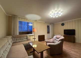 Продается 4-комнатная квартира, 93.4 м2, Татарстан, улица Марджани, 4