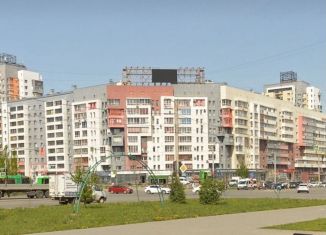 Сдается однокомнатная квартира, 45 м2, Челябинск, улица Братьев Кашириных, 158, Центральный район