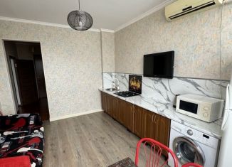 Однокомнатная квартира в аренду, 50 м2, Махачкала, проспект Насрутдинова, 30Ж, Ленинский район