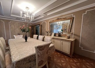 Трехкомнатная квартира на продажу, 92 м2, Карачаево-Черкесия, улица Умара Алиева, 6