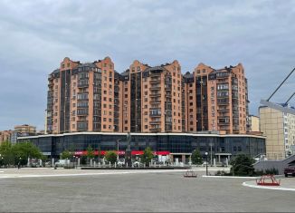 Продажа 3-ком. квартиры, 136 м2, Каспийск, проспект Акулиничева, 23