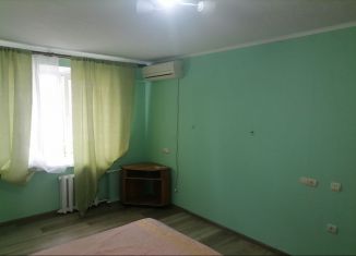 Однокомнатная квартира в аренду, 32 м2, Кропоткин, улица Гоголя, 100