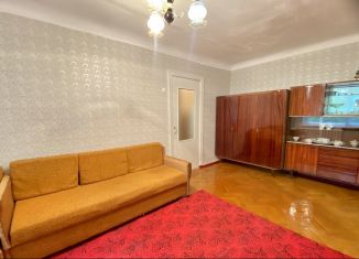Сдается 2-комнатная квартира, 46 м2, Ставрополь, улица Ленина, микрорайон № 22
