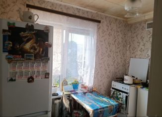 Продается двухкомнатная квартира, 43.9 м2, рабочий поселок Приволжский, улица Чехова, 10