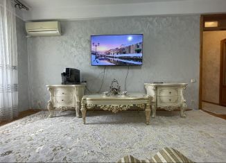 Сдаю в аренду двухкомнатную квартиру, 50 м2, Дагестан, проспект Имама Шамиля, 73А