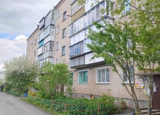 Продам 2-комнатную квартиру, 44 м2, Еманжелинск, улица Ленина, 19