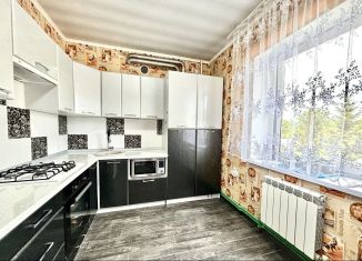 Продается 3-комнатная квартира, 76.9 м2, Гвардейск, улица Петра Набойченко, 24