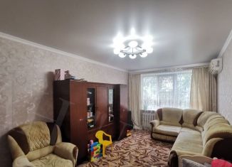 Продажа 2-комнатной квартиры, 52.5 м2, Будённовск, 7-й микрорайон, 14