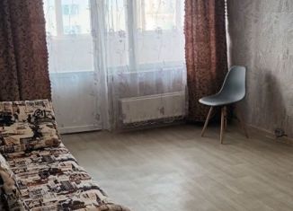 Сдается в аренду однокомнатная квартира, 35.3 м2, Серпухов, улица Ворошилова, 171