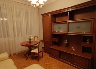Сдаю 3-комнатную квартиру, 55 м2, Новосибирск, Советская улица, метро Площадь Ленина