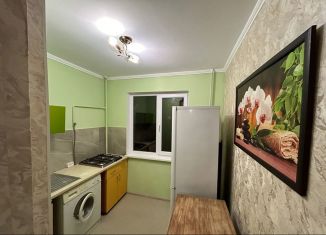 Сдача в аренду двухкомнатной квартиры, 40 м2, Крым, улица Ленина, 60