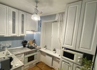 Продам 2-ком. квартиру, 42 м2, Крымск, Горная улица, 9