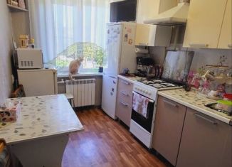Продаю трехкомнатную квартиру, 60 м2, Тутаев, Советская улица, 37