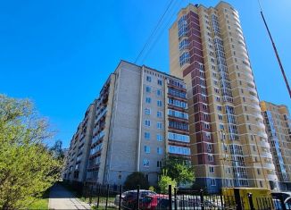 Продам четырехкомнатную квартиру, 77.8 м2, Екатеринбург, улица Краснолесья, 14к3