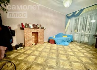 Продажа 3-комнатной квартиры, 74.4 м2, Курск, проспект Хрущёва, 14