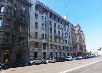 Продаю четырехкомнатную квартиру, 110 м2, Санкт-Петербург, Большой проспект Петроградской стороны, 104