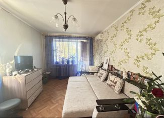 Продам однокомнатную квартиру, 30 м2, Волгоградская область, проспект имени Ленина, 85