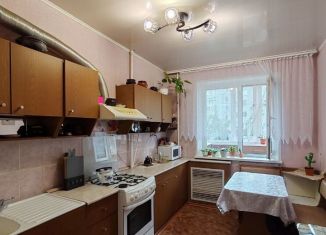 3-комнатная квартира на продажу, 63.9 м2, Ульяновск, улица Шигаева, 11