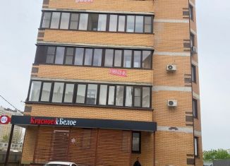 Продам 2-ком. квартиру, 71.5 м2, Краснодар, Богучарская улица, 2, Школьный микрорайон