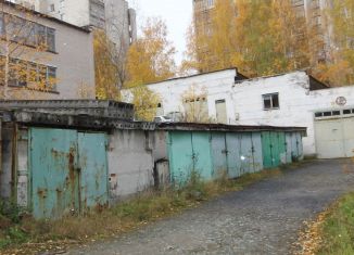 Продаю гараж, Кировград, улица Свердлова, 65