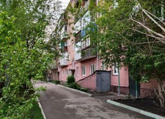 Продам 3-комнатную квартиру, 54 м2, Красноярск, улица Курчатова, 7А