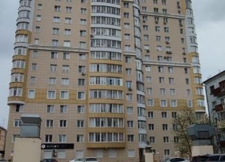 Продается трехкомнатная квартира, 79 м2, Кировская область, Октябрьский проезд, 18