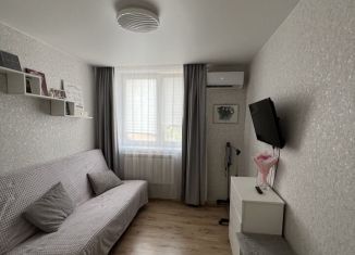 Продам 1-ком. квартиру, 28 м2, Московская область, улица Клары Цеткин, 15А