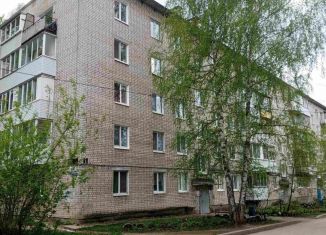 Продается четырехкомнатная квартира, 60.7 м2, Пермский край, 1-й Дубровский переулок, 5
