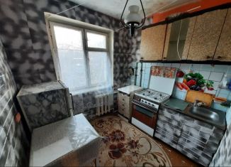 Сдается в аренду двухкомнатная квартира, 10 м2, Московская область, улица Энгельса, 5