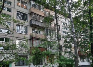 Продается 2-комнатная квартира, 45 м2, Санкт-Петербург, метро Академическая, улица Ушинского, 7к1