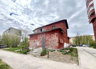 Продам торговую площадь, 150 м2, Пермь, Буксирная улица, 13А, Кировский район