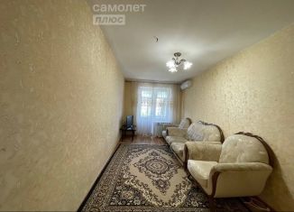 Продам 3-комнатную квартиру, 70 м2, Дагестан, улица Абу-Муслима Атаева, 4
