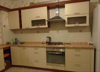 Сдача в аренду 2-ком. квартиры, 64 м2, Йошкар-Ола, Комсомольская улица, 88