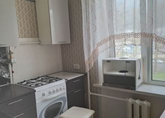 Сдам в аренду двухкомнатную квартиру, 44 м2, Кириши, улица Мира, 18