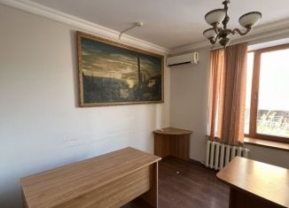 Сдача в аренду офиса, 20 м2, Махачкала, улица Дахадаева, 44, Советский внутригородской район