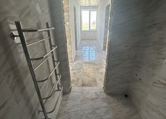 Продается дом, 250 м2, поселок Айкаван, Тихая улица, 1282