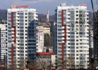 Продаю 2-комнатную квартиру, 53 м2, Сочи, улица Юных Ленинцев, 10, микрорайон Центральный