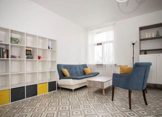 Сдается в аренду 2-комнатная квартира, 78 м2, Петрозаводск, улица Дзержинского, 1