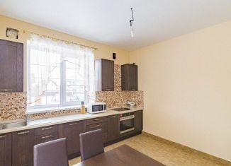 Сдам в аренду таунхаус, 180 м2, Свердловская область, Небесная улица, 3