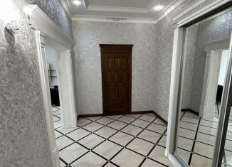 Продается однокомнатная квартира, 96.3 м2, Грозный, улица А.А. Айдамирова, 135к2, микрорайон Ипподромный