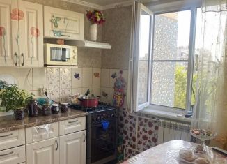 Продам 3-ком. квартиру, 74 м2, Краснодар, Рождественская набережная, 13, микрорайон Юбилейный