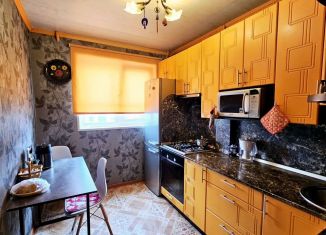 Продаю трехкомнатную квартиру, 62 м2, Мурманск, улица Аскольдовцев, 34, Ленинский округ