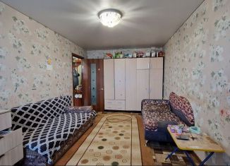 Продам 1-комнатную квартиру, 31 м2, Азнакаево, улица Хасанова, 22