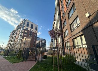 Продам 2-комнатную квартиру, 66.6 м2, Калининград